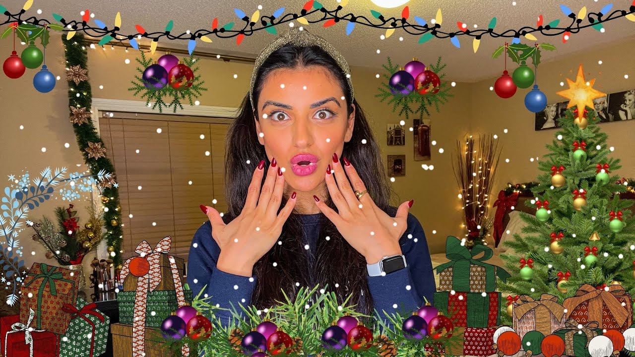 جولة في غرفتي 🤍 || حولت غرفتي إلى بيت بابا نويل 🎄🎅🏻