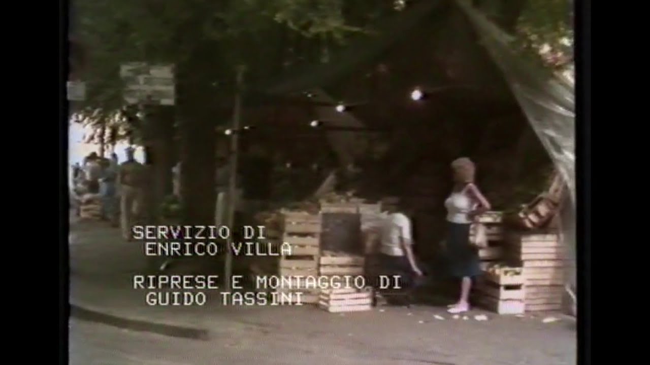 Vercelli 1981 | Mercato ortofrutta di piazza Mazzini