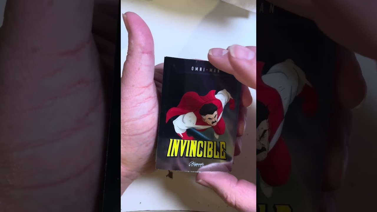 Invincible Holo S1 - Blaster Box 2 - Packs 23-28 - anything good?