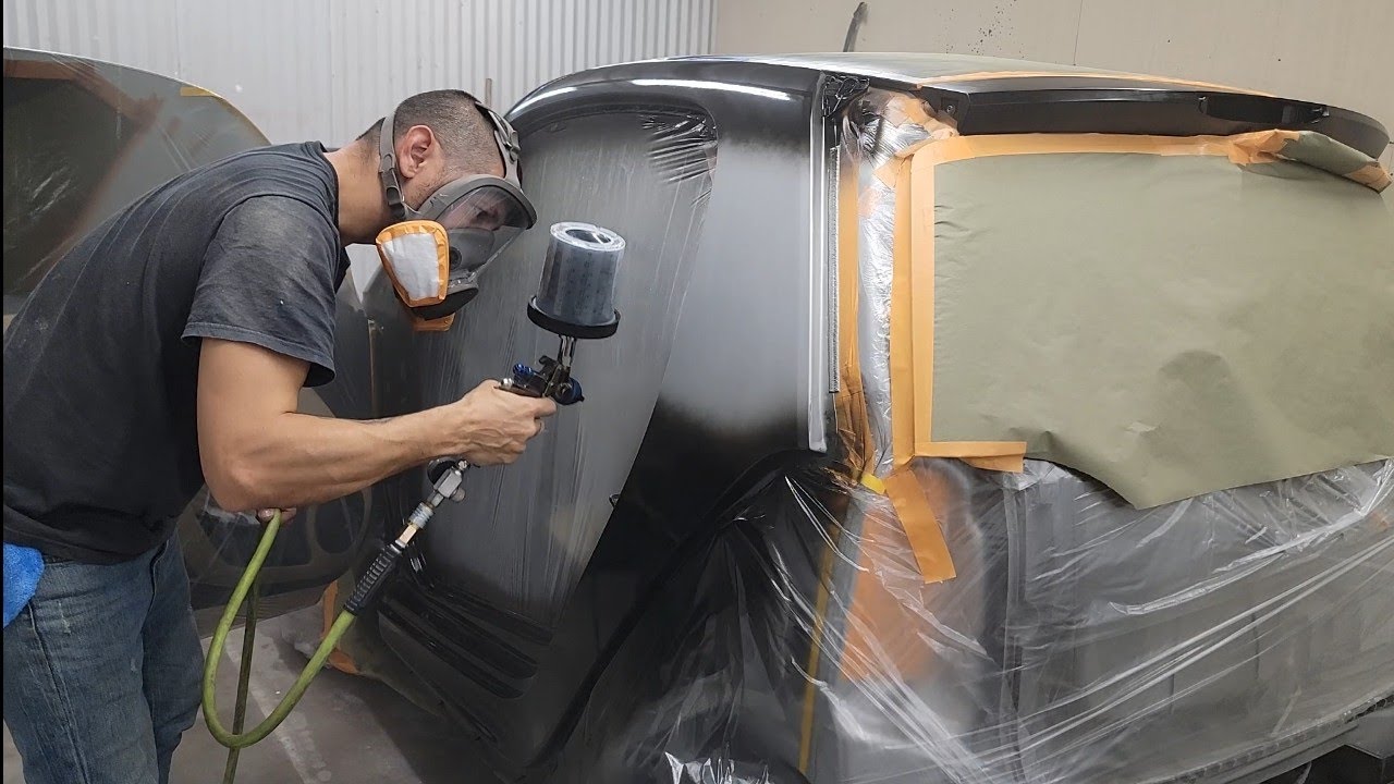 Let's Spray - Black Basecoat on SMART Fortwo
