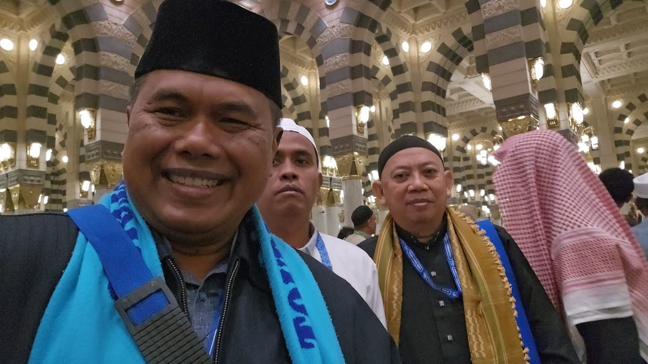 Shubuh pertama di Masjid Nabawi 