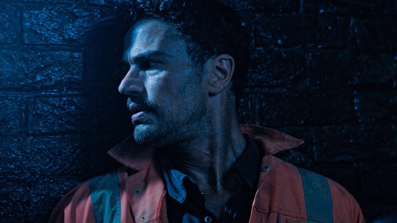 Theo James Escapes Into The Sewers | Fuze | Movie Clip 4K