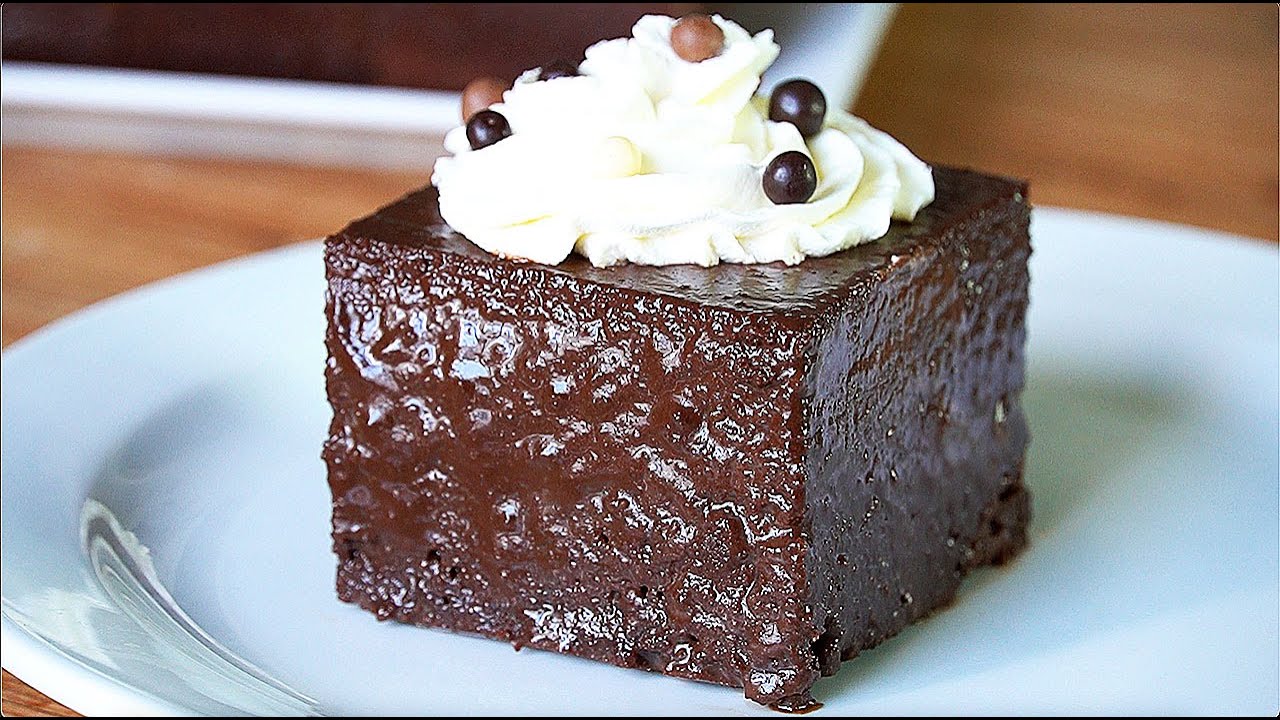 BIZCOCHO DE CHOCOLATE TURCO HUMEDO Y JUGOSO. RECETA FÁCIL Y ECONÓMICA