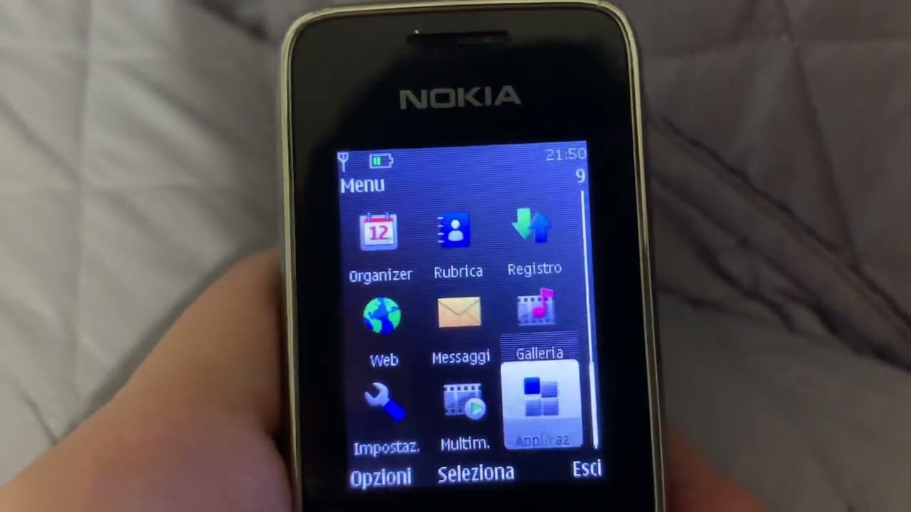 Nokia 2700 Classic games by me