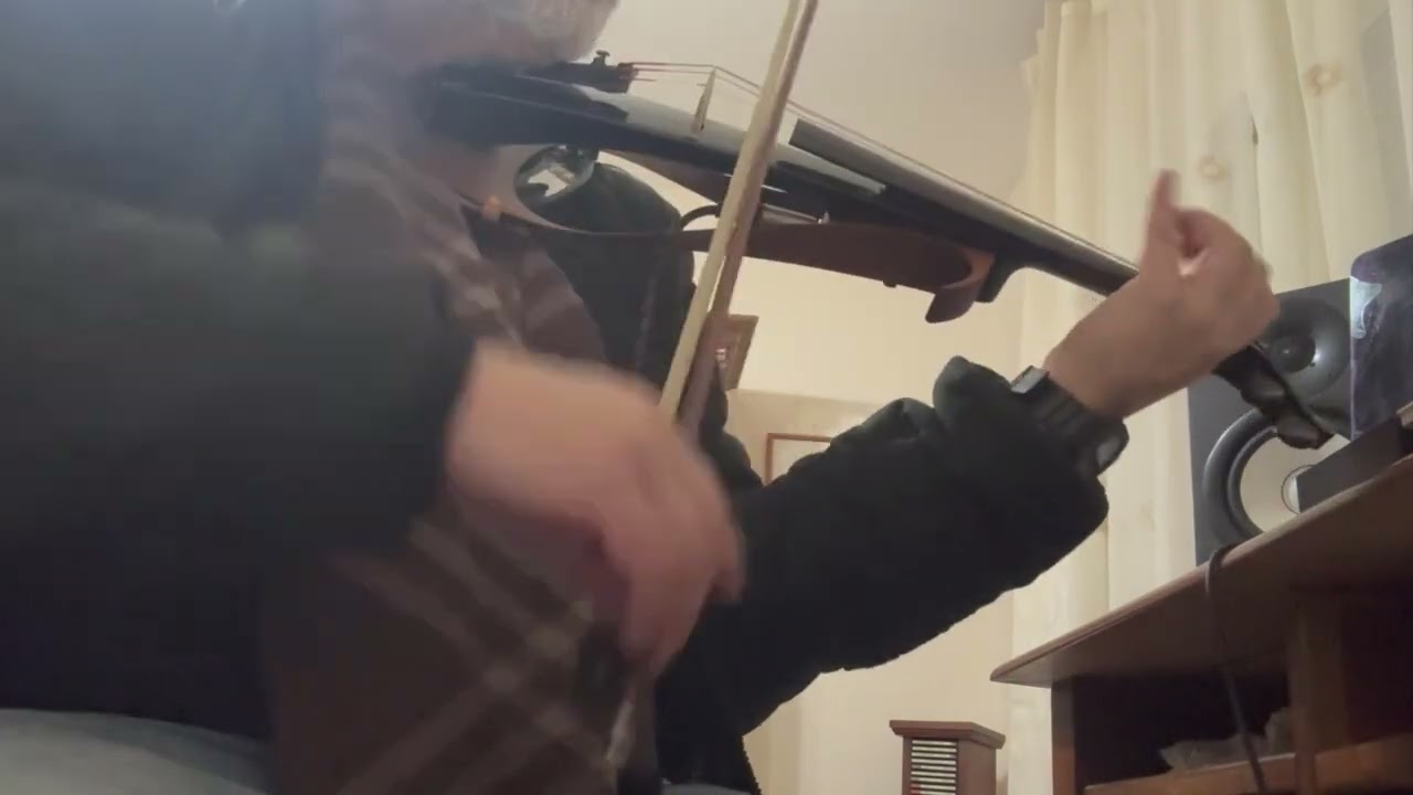 Move- violin: Angelo Cerrato 
