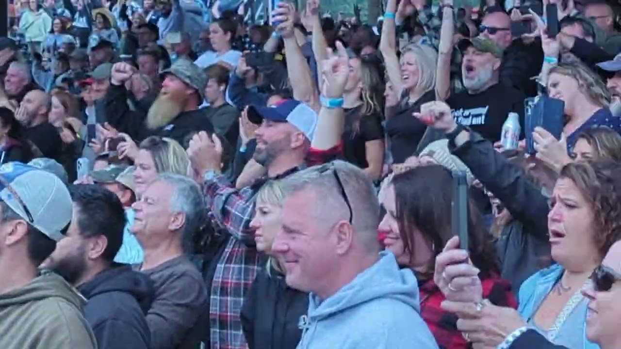 Aaron Lewis Indian Ranch Webster Mass 