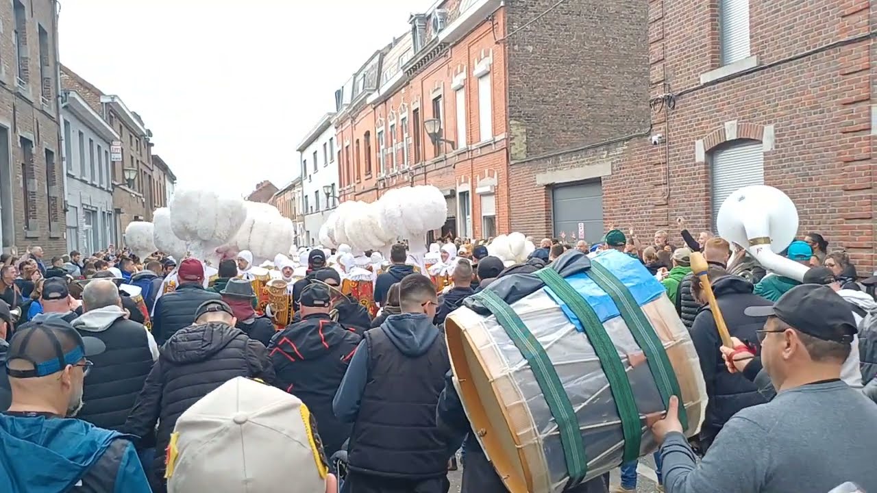 JEMAPPES 🇧🇪 Cavalcade 2025 (29)
