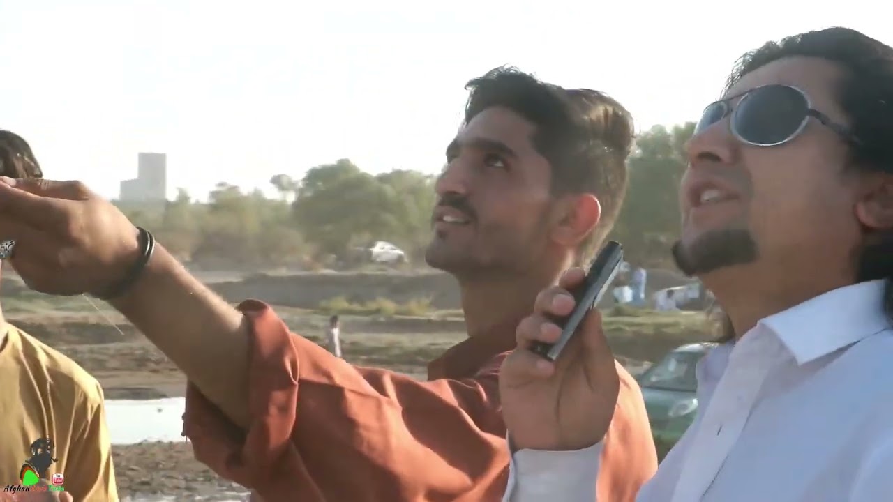 Herat Afghanistan فصل کاغذباد بازی هرات افغانستان