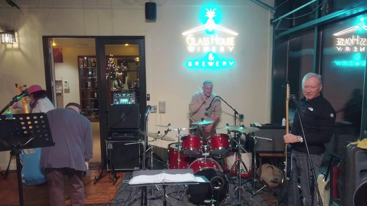 Lockjaw at Glass Houae Winery & Brewery