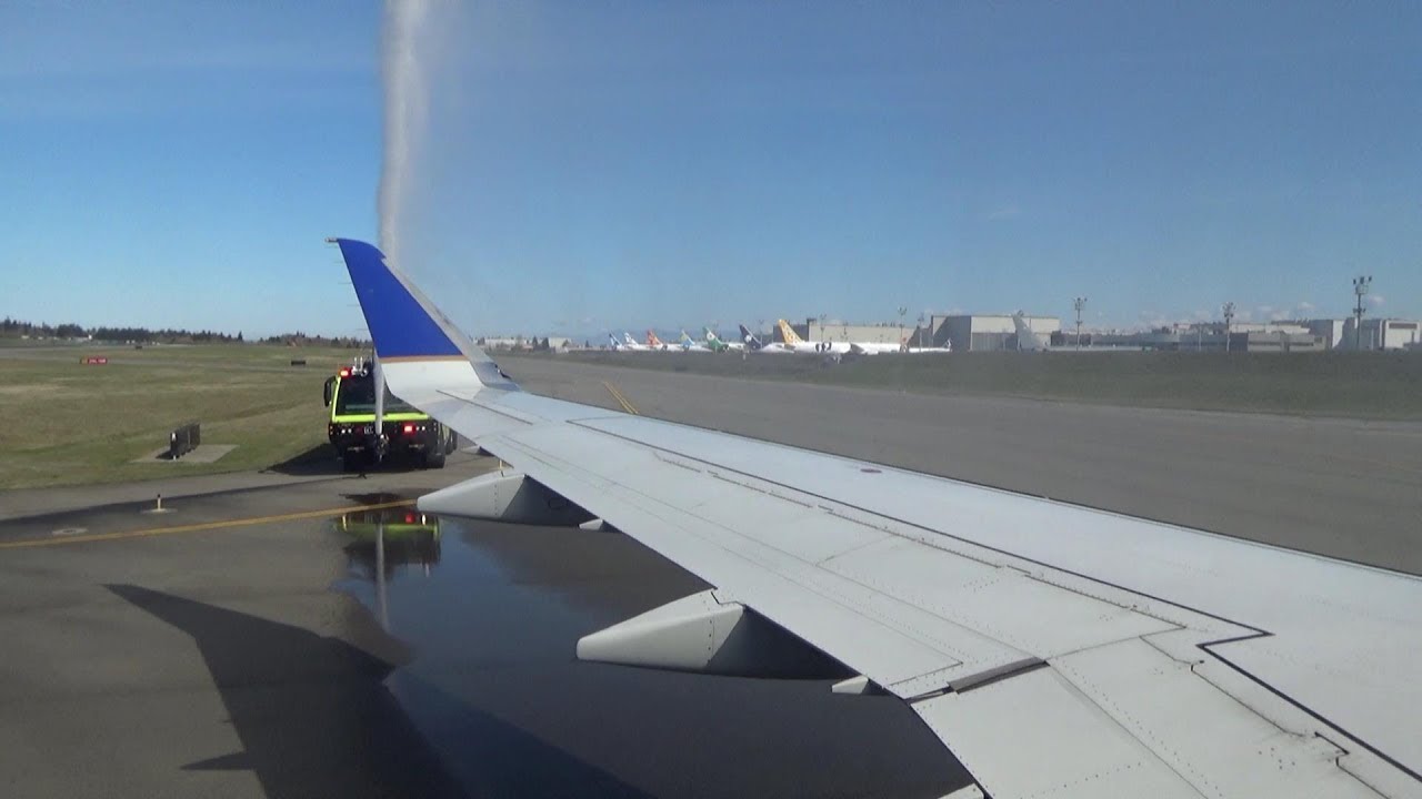 United Express Inaugural First Flight ERJ-175LR KDEN-KPAE