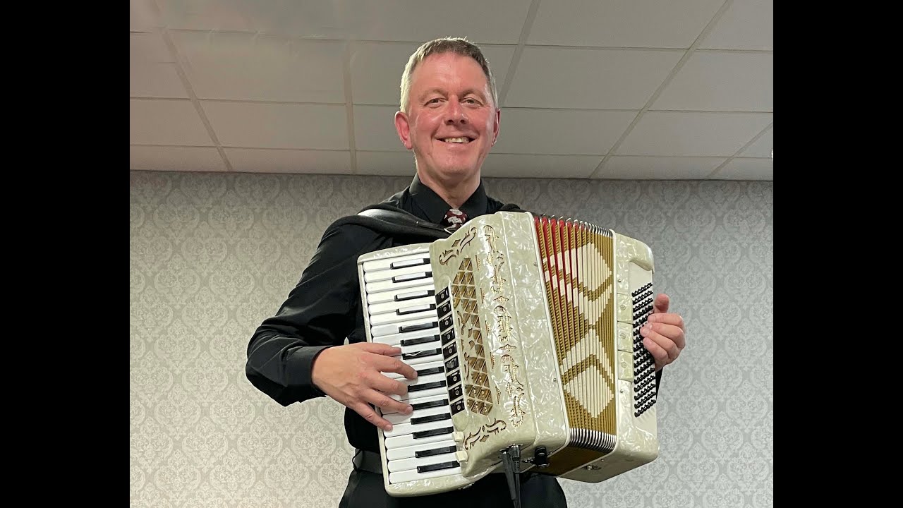 David Vernon - 'Accordion Roman'