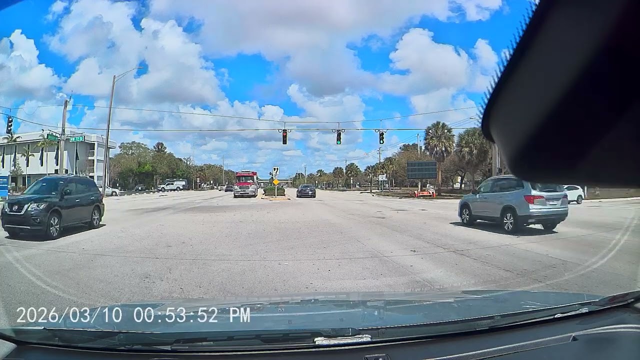 Only in Florida: The Most Unreal Highway Moment Ever Recorded