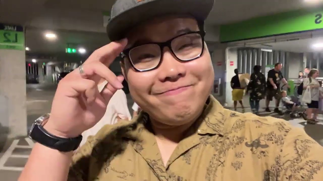 In this video I go to Island of Adventure , Disney Springs, Icon Park, Daytona beach