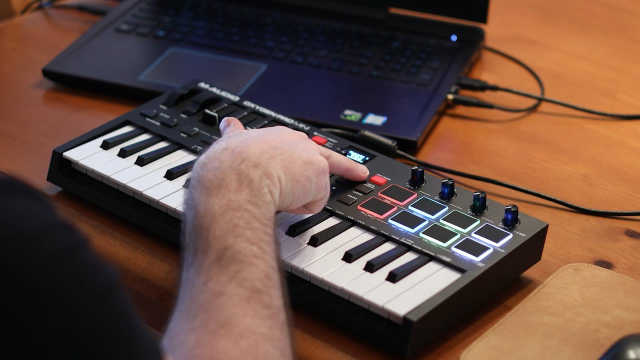 Live Looping with M-Audio Oxygen Pro Mini and MPC Beats
