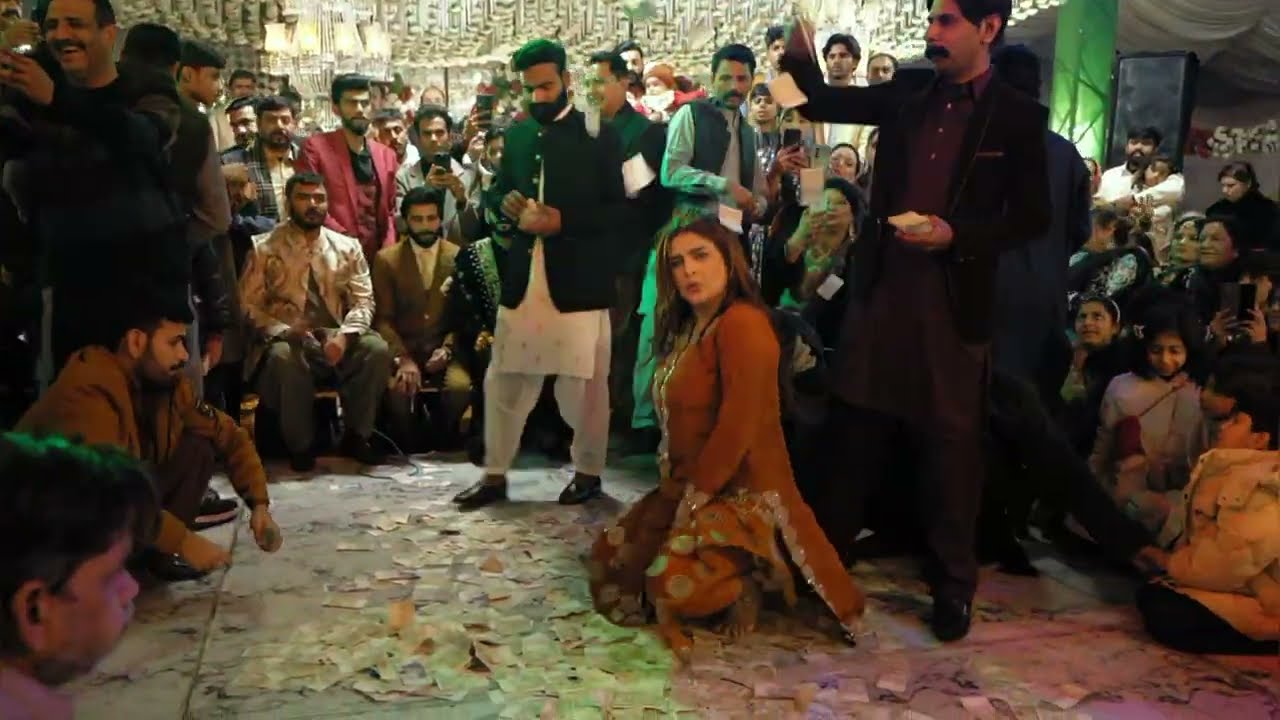 Tu Yaar Bada Bedardi , Chahat Baloch Mujra Dance Performance , SGStudio 2026,lyrics (latest music)