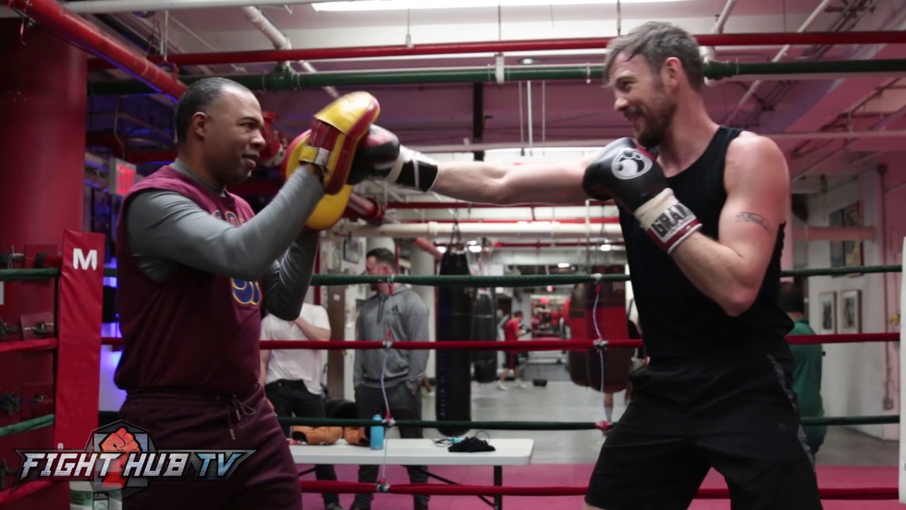 Andy Lee looking ready in workout and on the mitts after 15 month lay off
