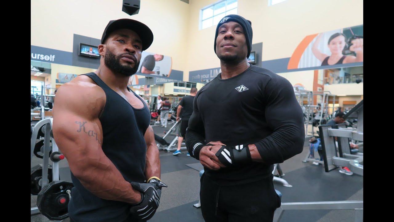 Training Chest & Delts (With Jaron Mosley)