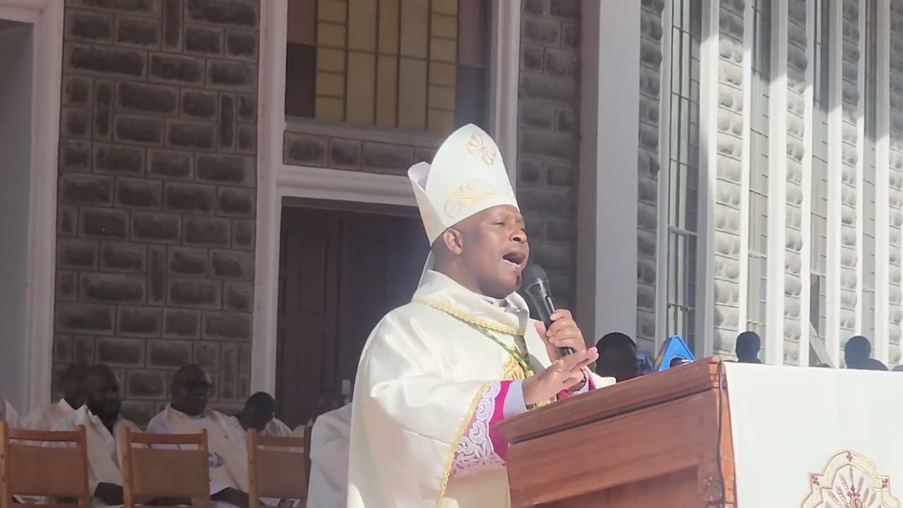 Baba Askofu Wallace Ng'ang'a apeana muelekeo/ utaratibu kutoka kwa ma-Askofu wa Katoliki 