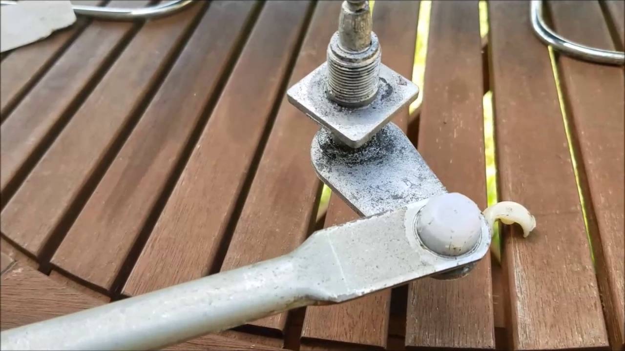 Suzuki Samurai-windshield wiper arm bushings hack