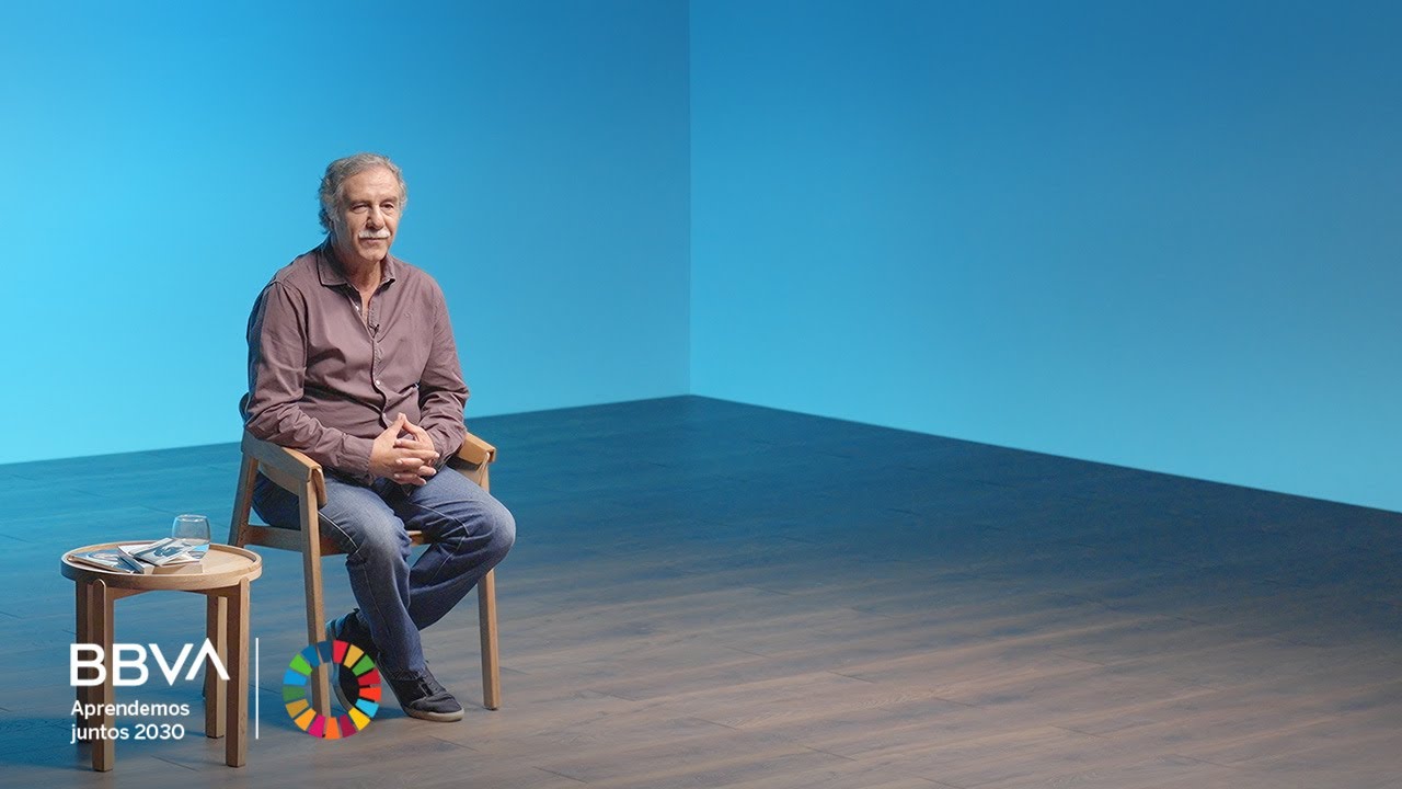 V. Completa. El cineasta que da voz a los excluidos. Víctor Gaviria, director de cine