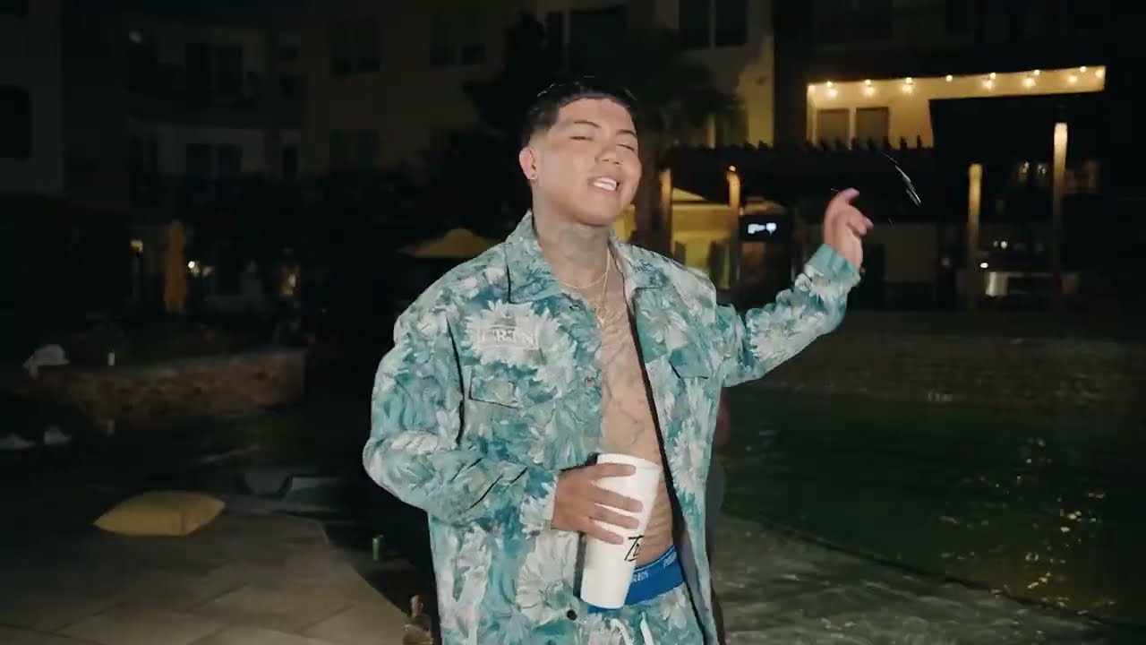 Castro Escobar - Hot Boy