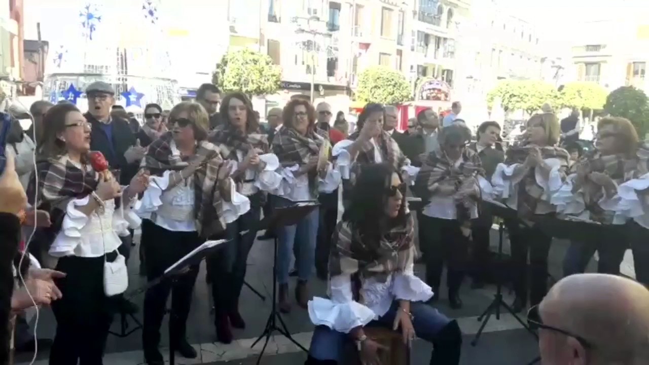 Actuación coro Romero virgen de la Sierra medio día 25 de diciembre de 2016