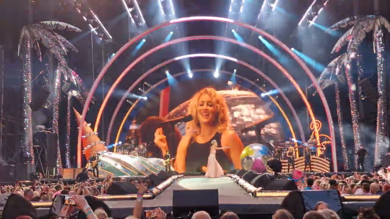 Pink - F**kin' Perfect (Live)(Stadium Of Light Sunderland 11/6/2023)(Summer Carnival Tour) HD