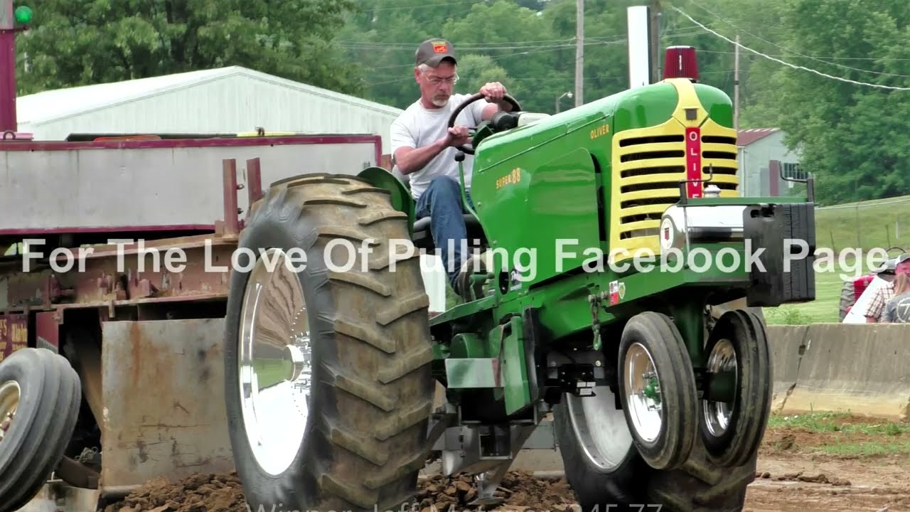 Antique Tractor pulling SOATPA Highland County Antique Machinery Show Hillsboro OH 2023