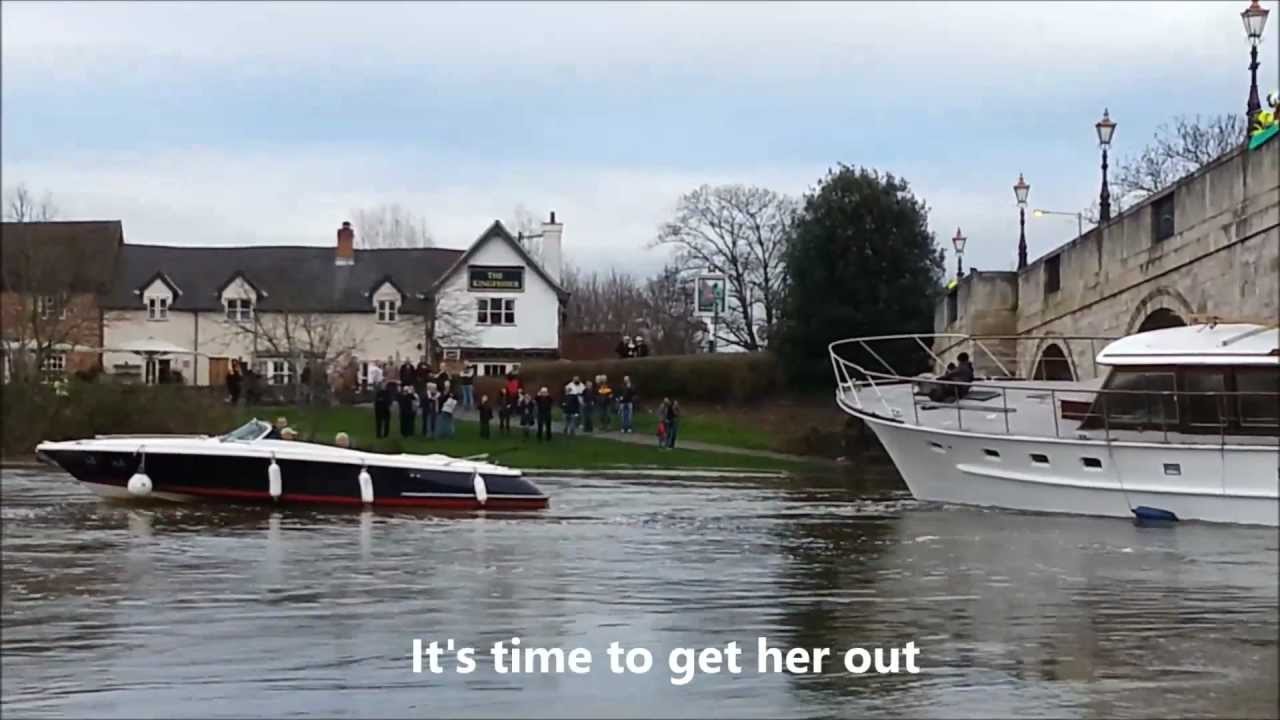 Chertsey Bridge Boat Rescue