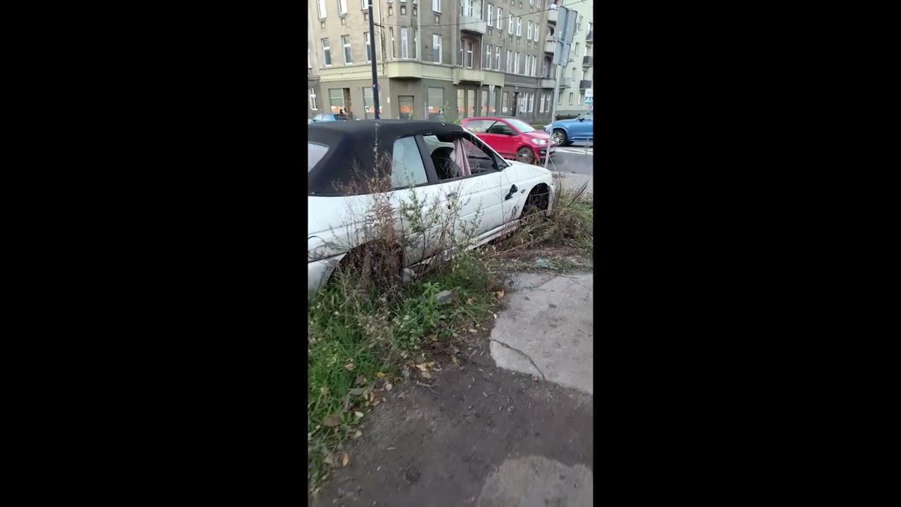 komisariat 3 gliwice i chodnik stale wyłączony z ruchu