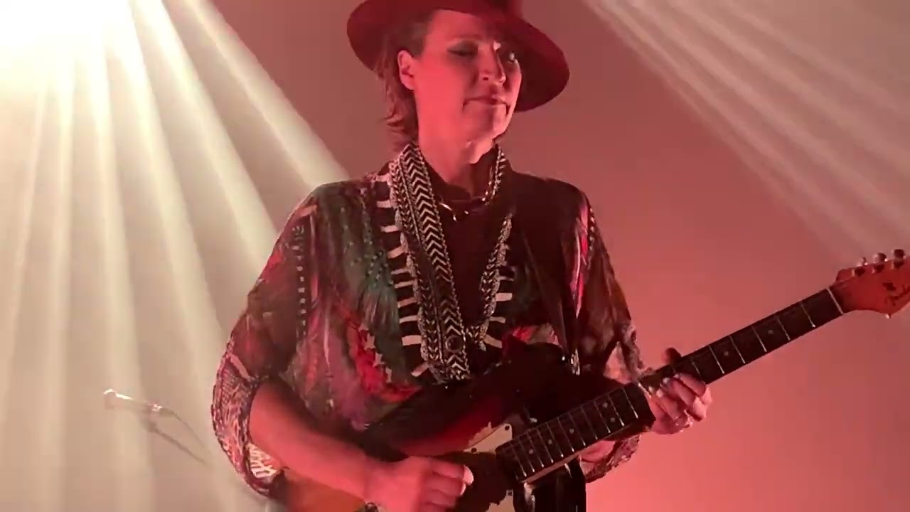 Ana Popovic -  Festival Grosses Guitares - 17/09/2022