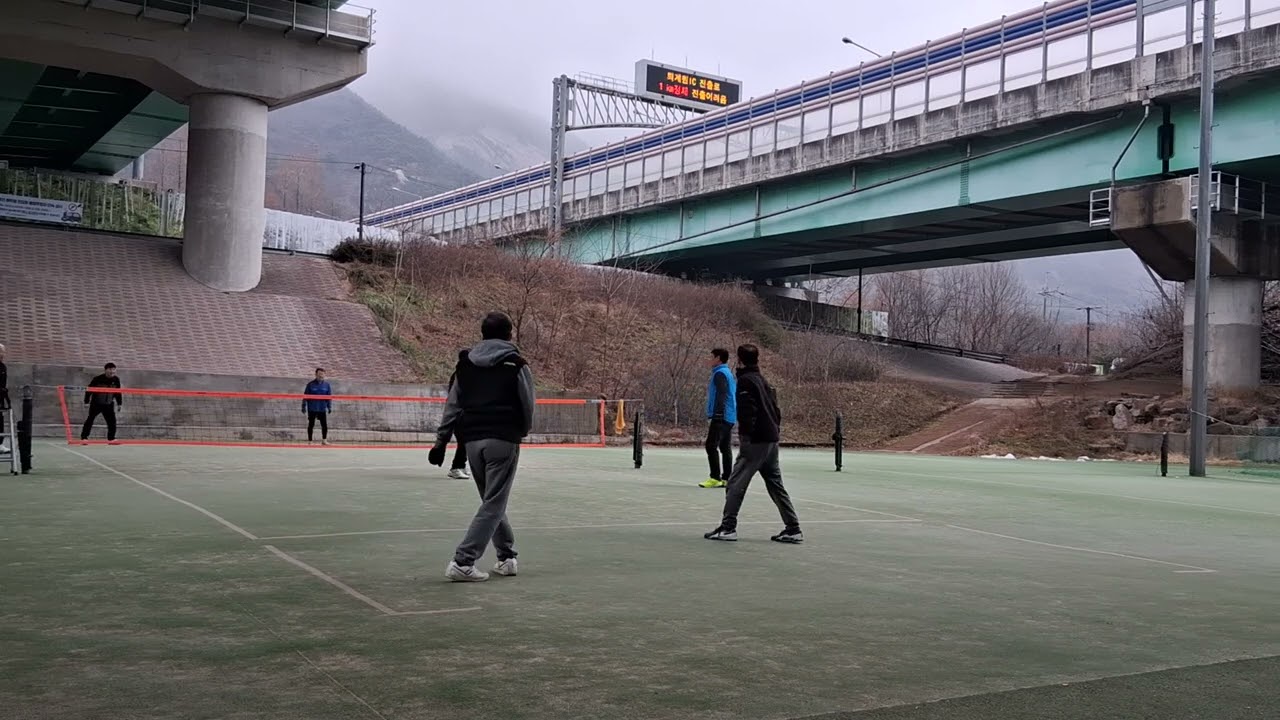 1게임~박현곤 대장태용,2게임 ~박현곤 대이경재,3게임~이택희대이경재 토요동네족구 25년12월20