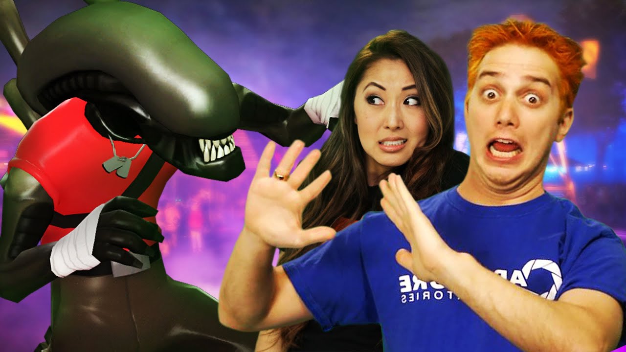 SCARED POOPLESS AT UNIVERSAL'S HALLOWEEN HORROR NIGHTS (Smosh Games Field Trip)