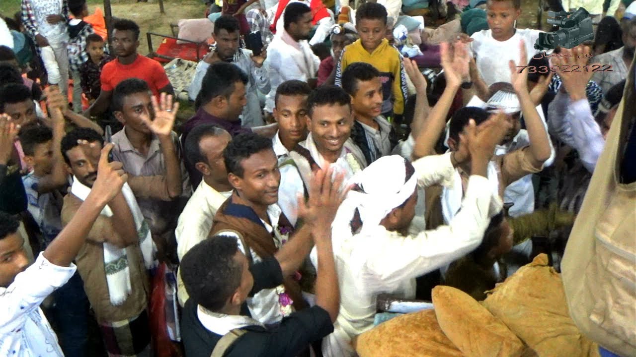 مع فرحة الأهل والأصدقاء كانت لحظة فرحه لا تنسى  بالعريس بزفه علي عنتر  الفنان سامه دعبوش السويديه