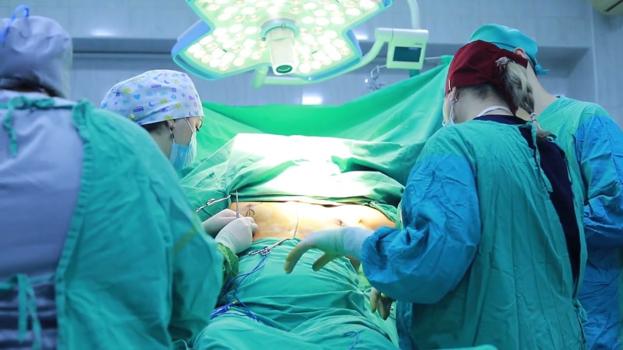 Sol s&uuml;d vəzisində ki&ccedil;ik &ouml;l&ccedil;&uuml;l&uuml; şiş t&ouml;rəməsinin əməliyyatı
