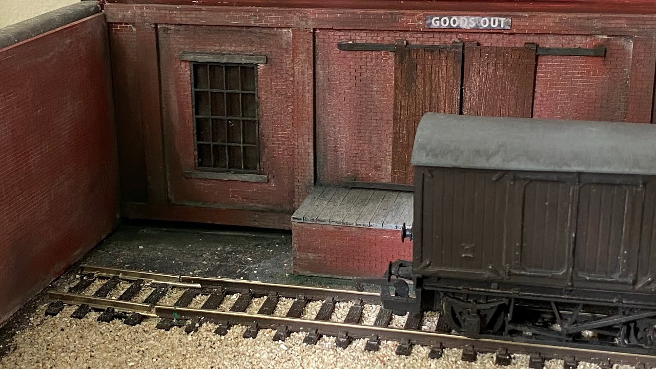 Box File Model Railway Micro Layout - Update 3 & Running Session Feb 22