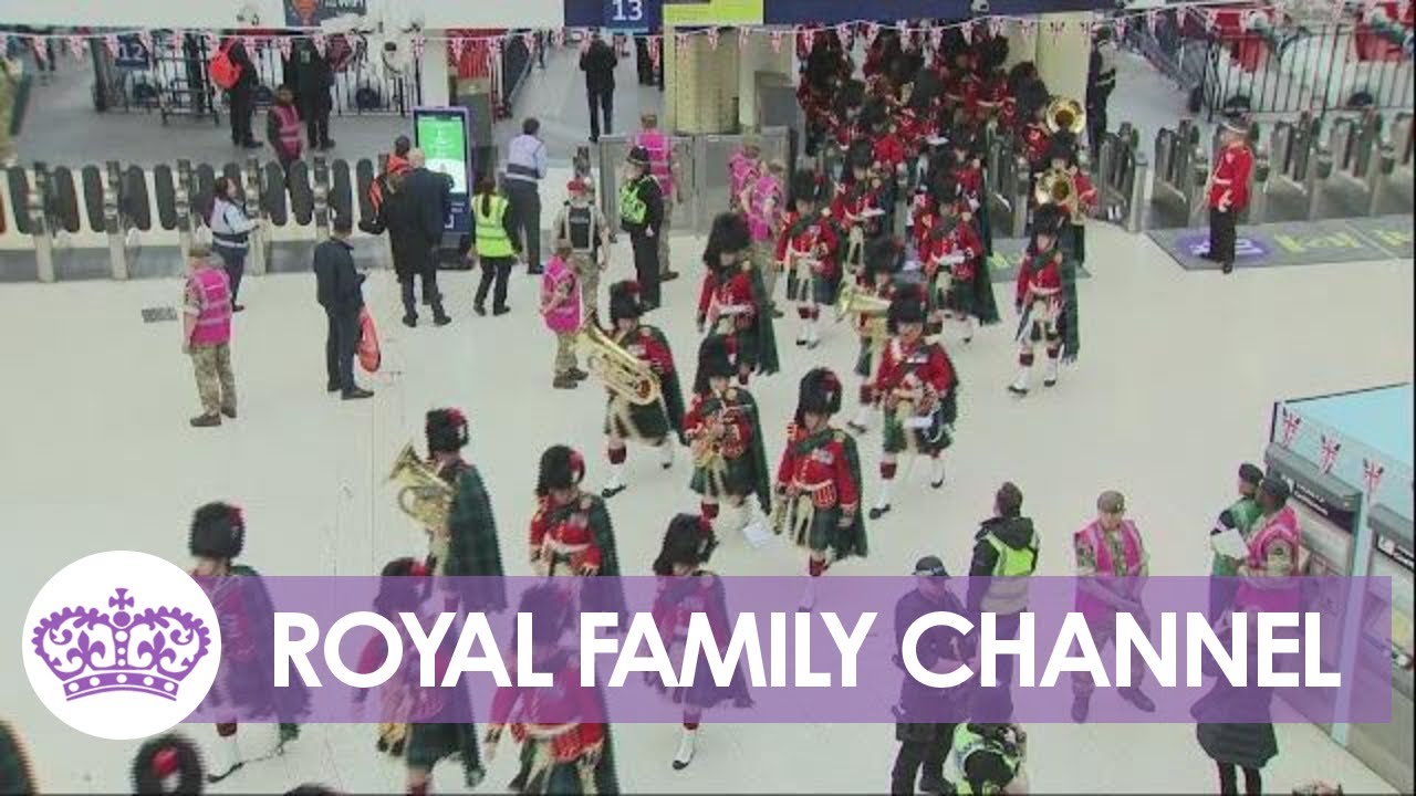 Train Commuting Troops Arrive in London for Coronation