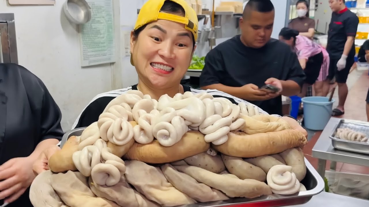 THÁCH THỨC 15 KG LÒNG NGA SUMO VUI VẺ ĂN CÙNG BẠN BÈ ĂN CÙNG SAU TRẬN ĐẤU BIA HÔM QUA