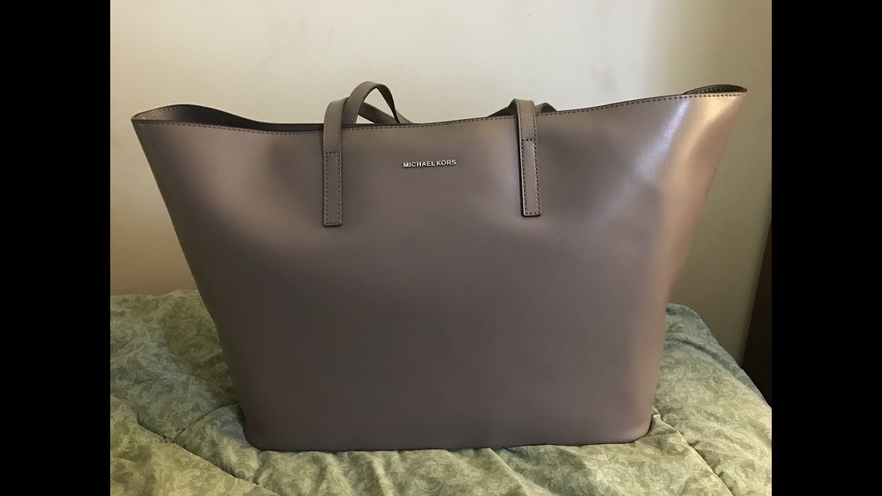 PURSE CLEAN OUT 👜 WHATS IN MY SUMMER TOTE bag