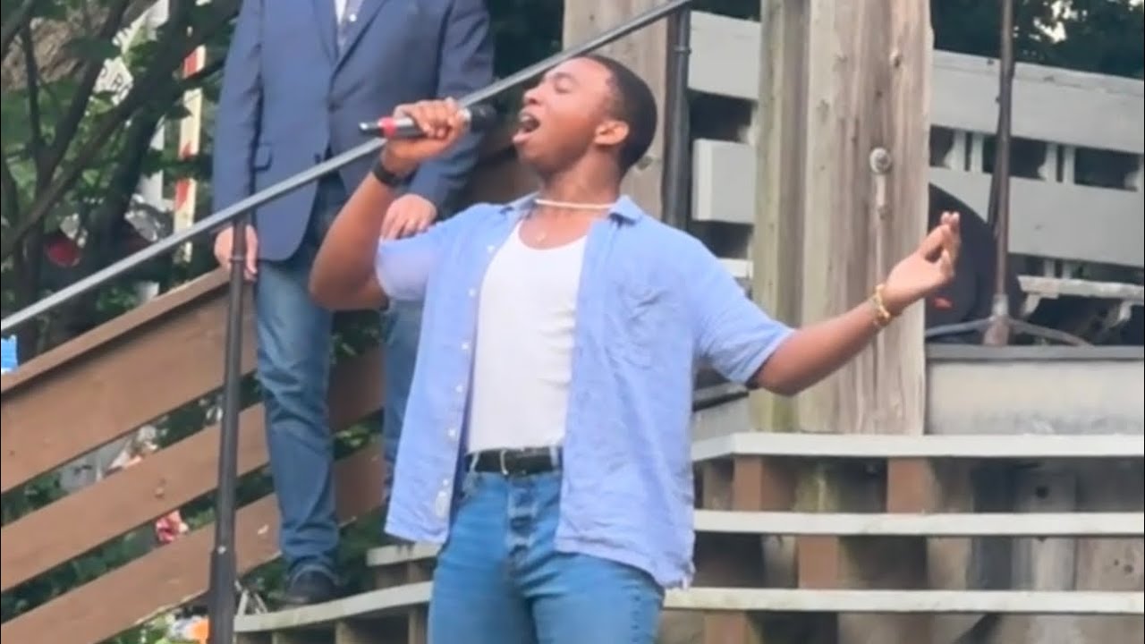 Feeling Good (Nina Simone/ Michael Buble Version)