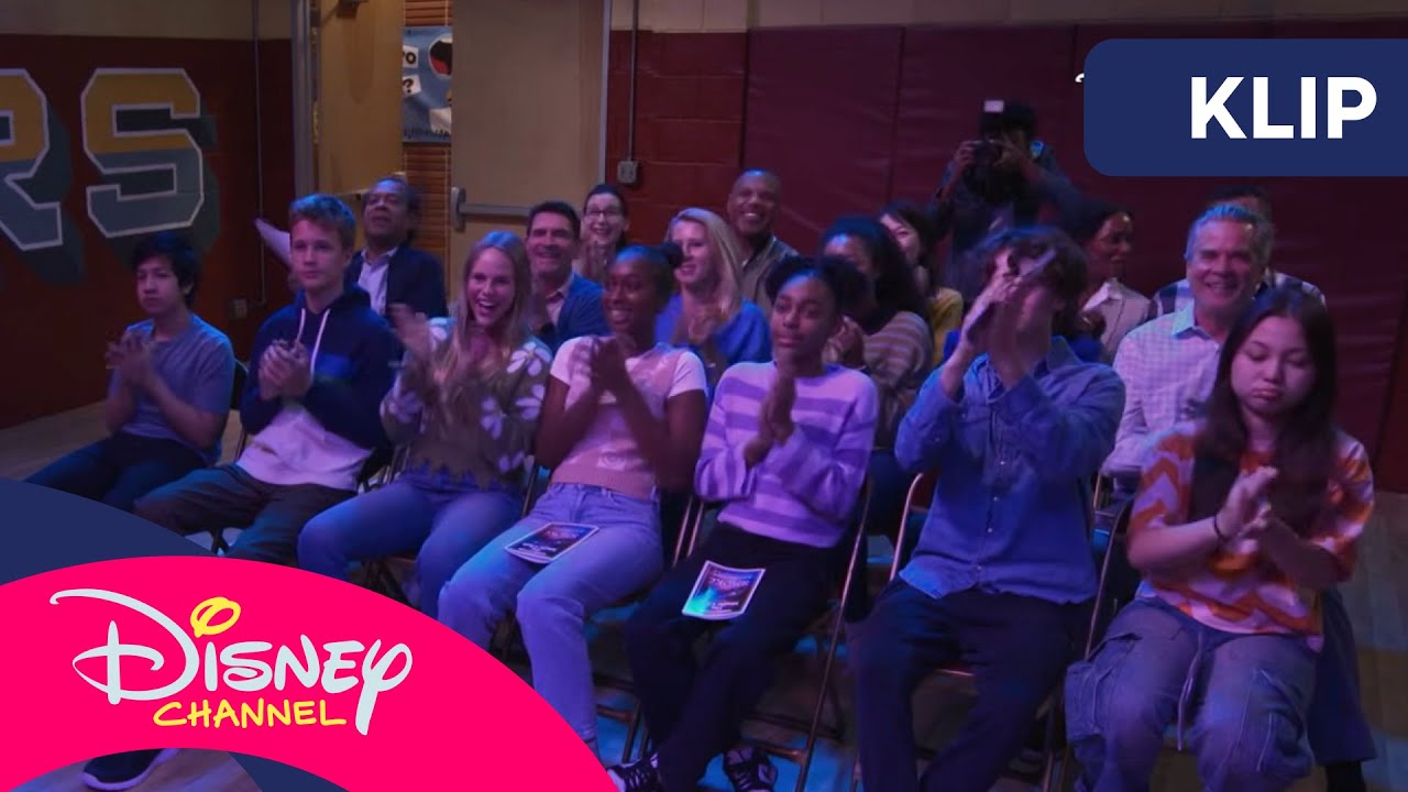 🎩 Pokaz Koła Magii | Czarodzieje z Waverly Place: nowy rozdział | Disney Channel Polska