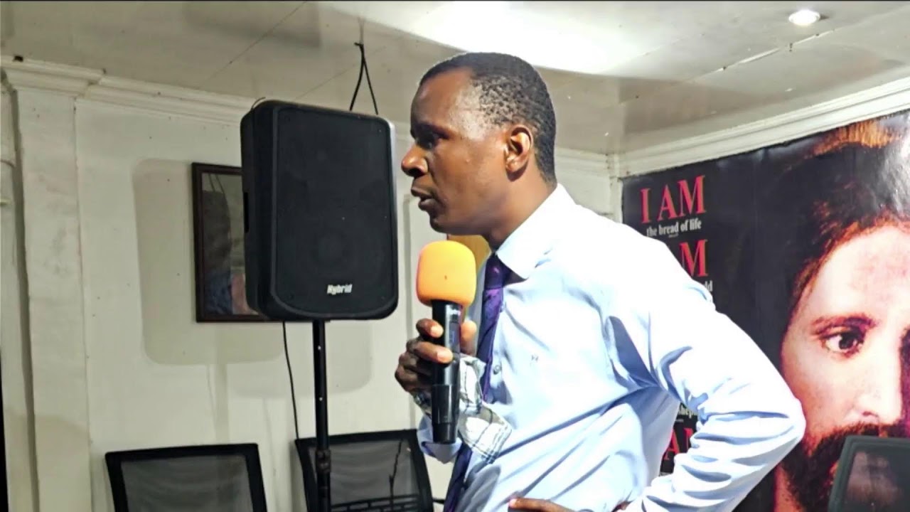 GOD ANSWERS PRAYER [ BUT THERE IS GOD IN HEAVEN WHO ANSWERS PRAYER]  [ PASTOR L. CHINAMASA]
