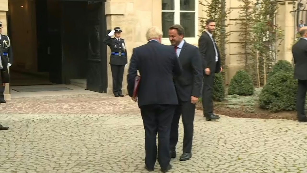 Boris Johnson booed on arrival to meeting Luxembourg PM | AFP