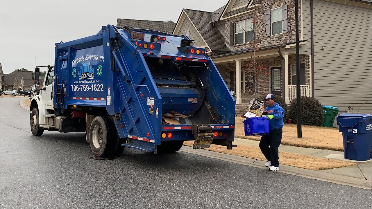 Heil PT1000 Rear Loader Trash Trucks