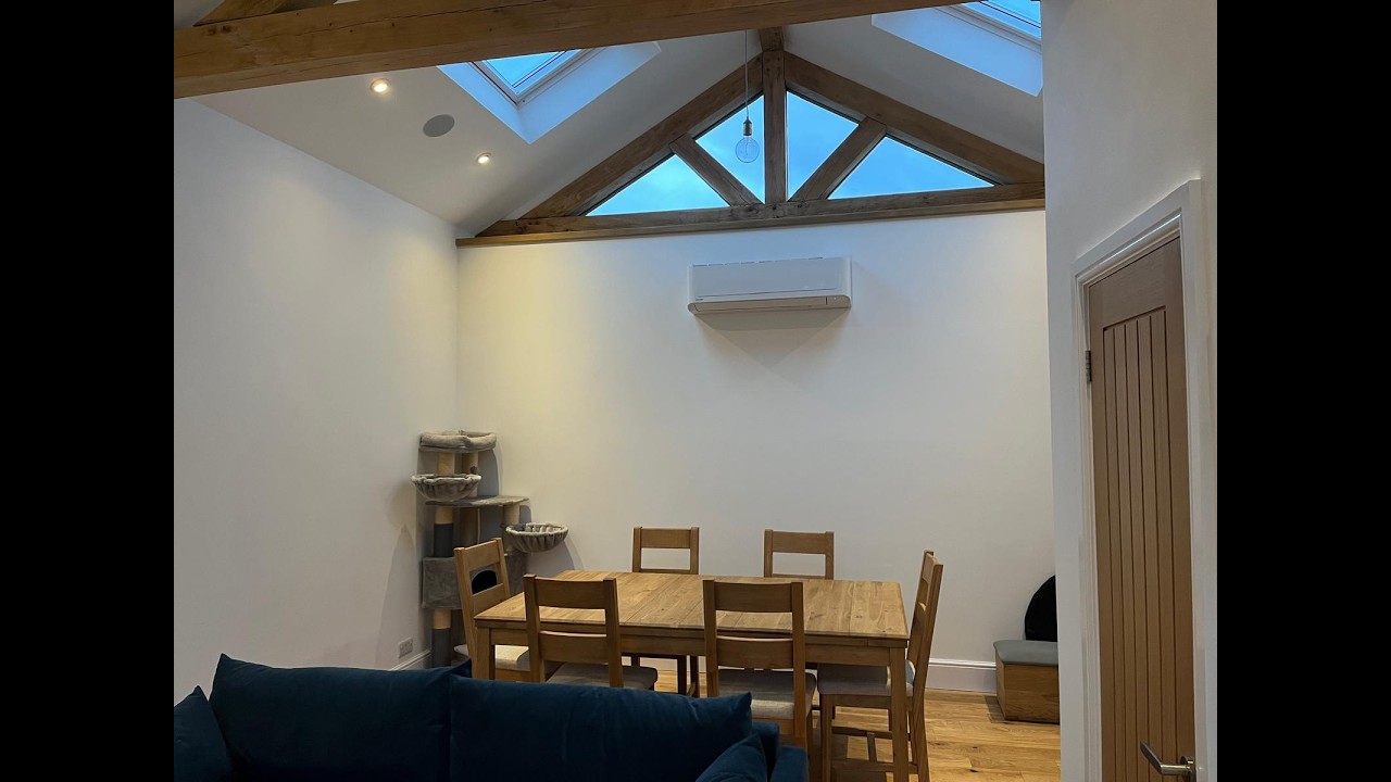 Traditional Enlish Oak King Post Truss.