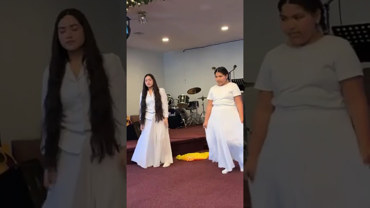 Las Jovenez en Navidad un canto de agradecimiento iglesia el buen samaritano de soledad california 