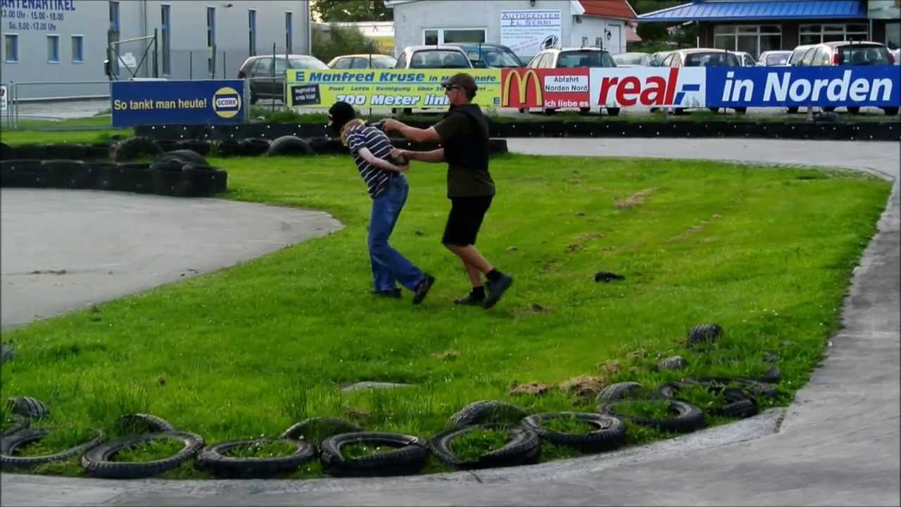 Verfolgung auf der KARTBAHN BROOKMERLAND