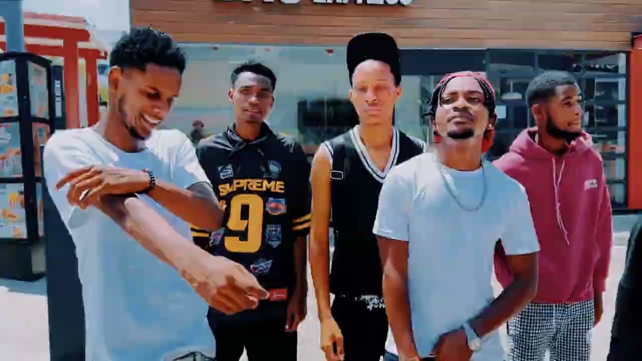 Yogatti - New Comer (Official Lyrics Video)
