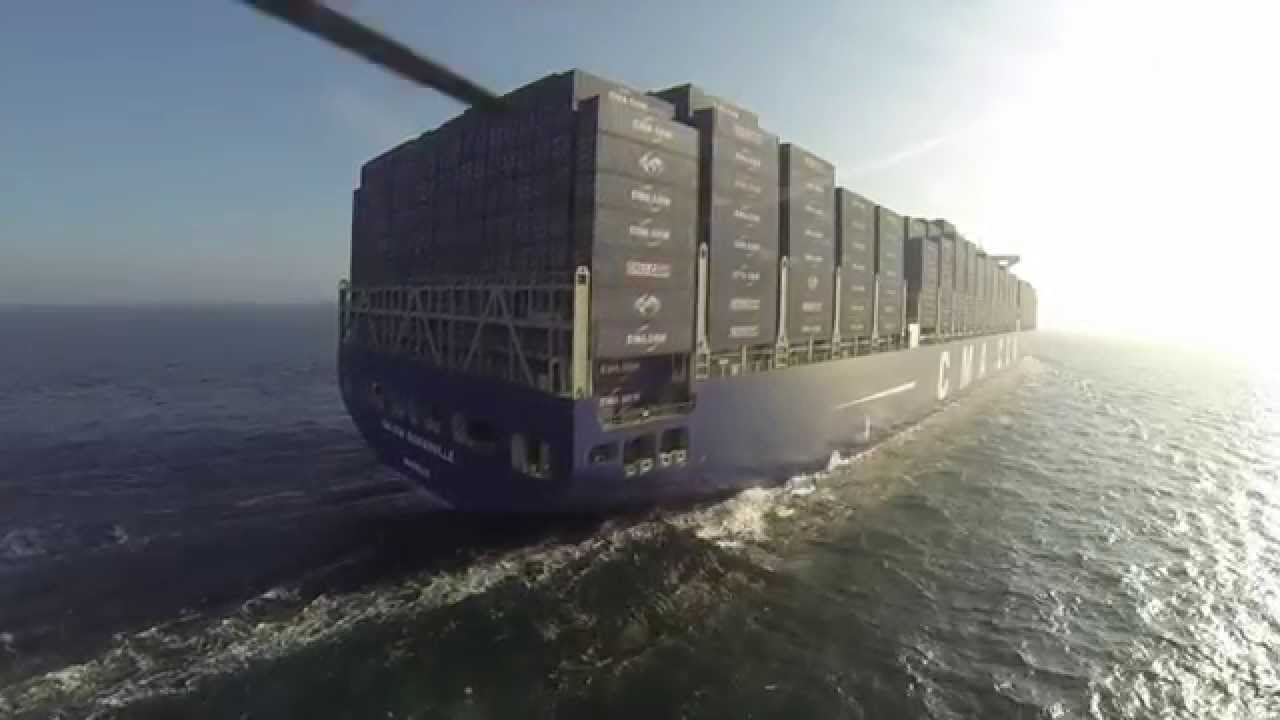 CMA CGM Bouguainville le plus grand porte-conteneurs français.