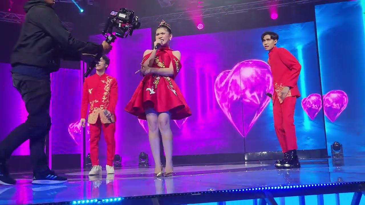 Penampilan Afan , Sridevi Dan Eby ll Mega Konser Roda Api #live